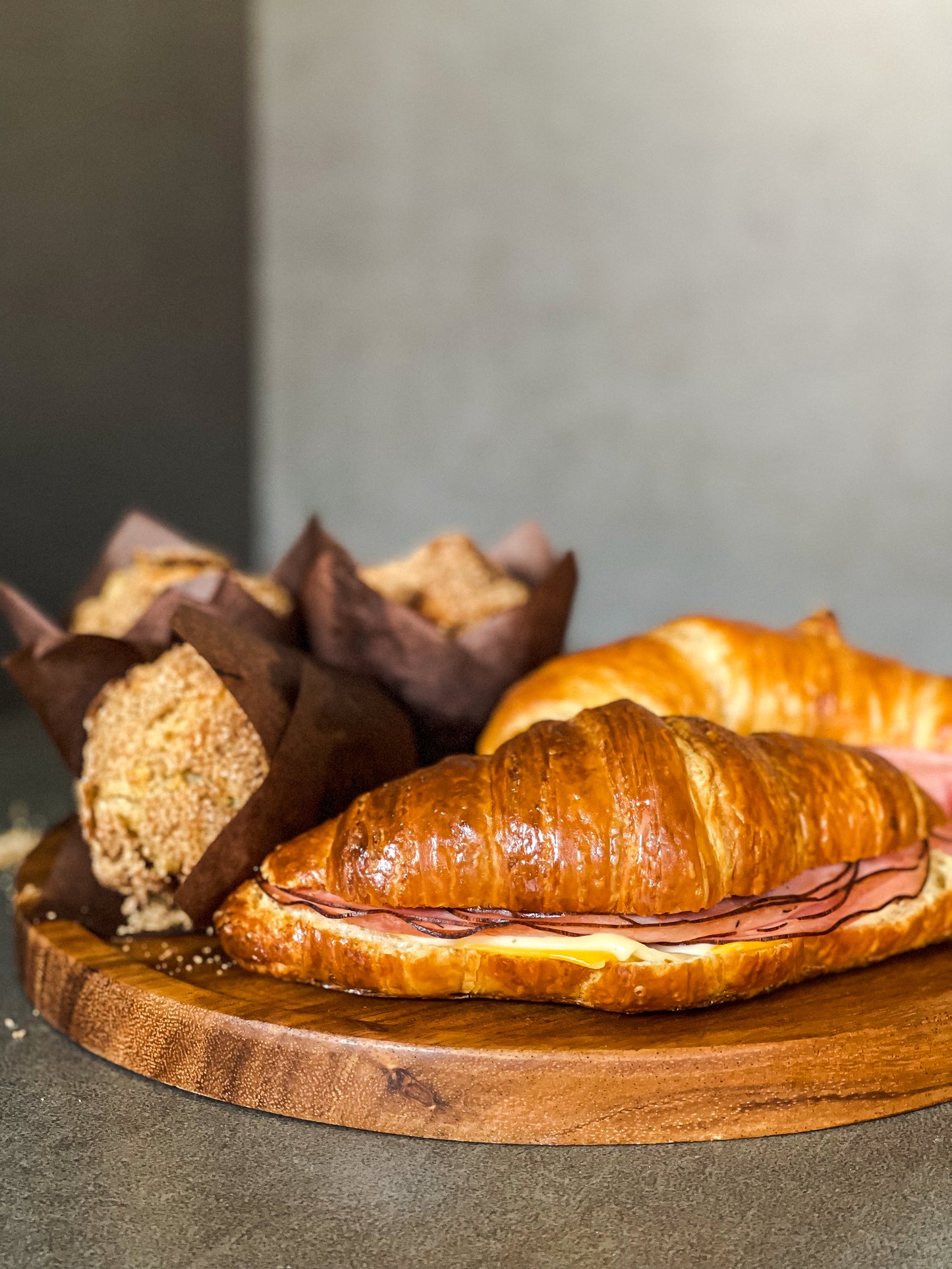 Lonche (croissant y postre)