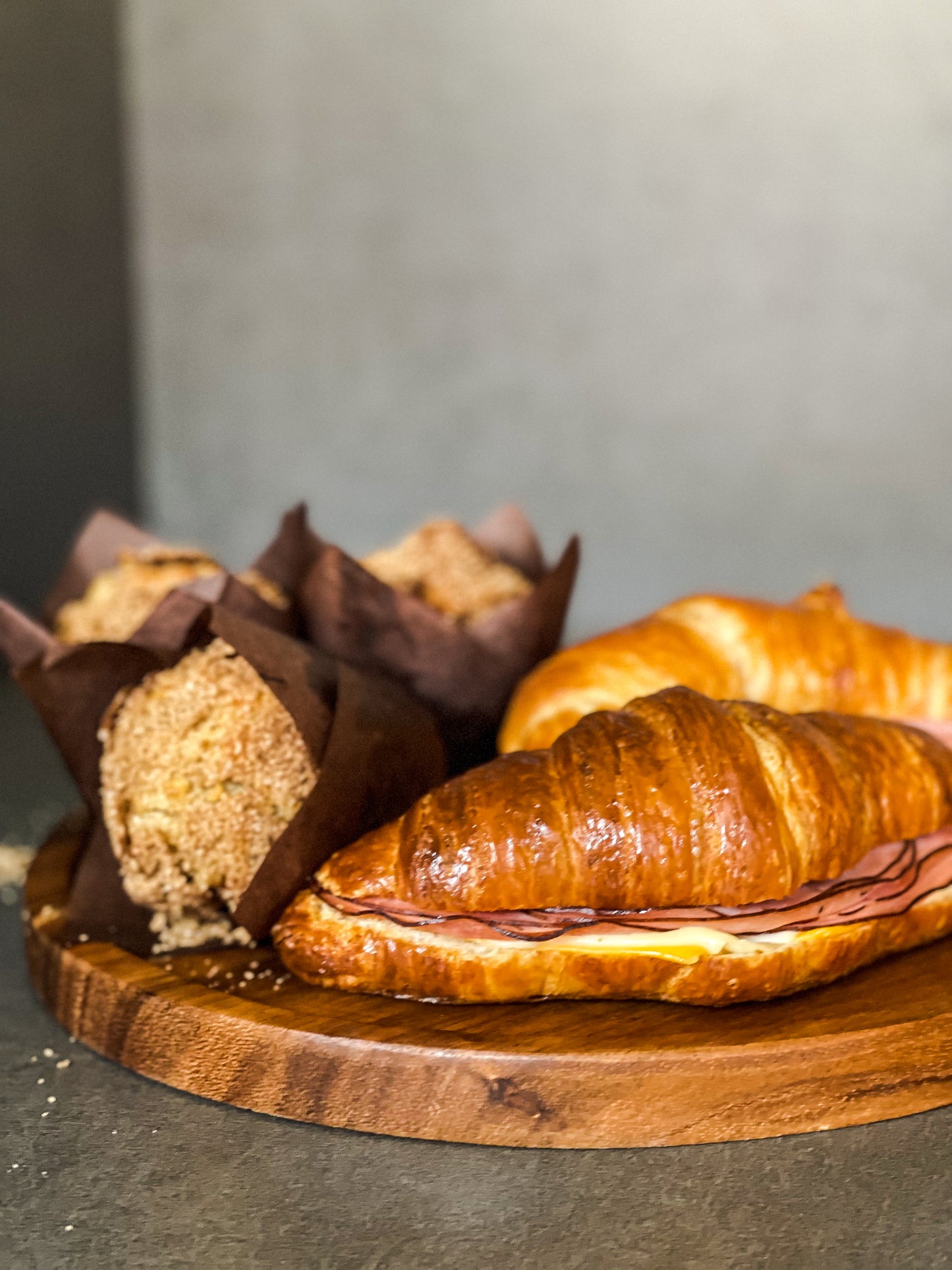 Lonche (croissant y postre)