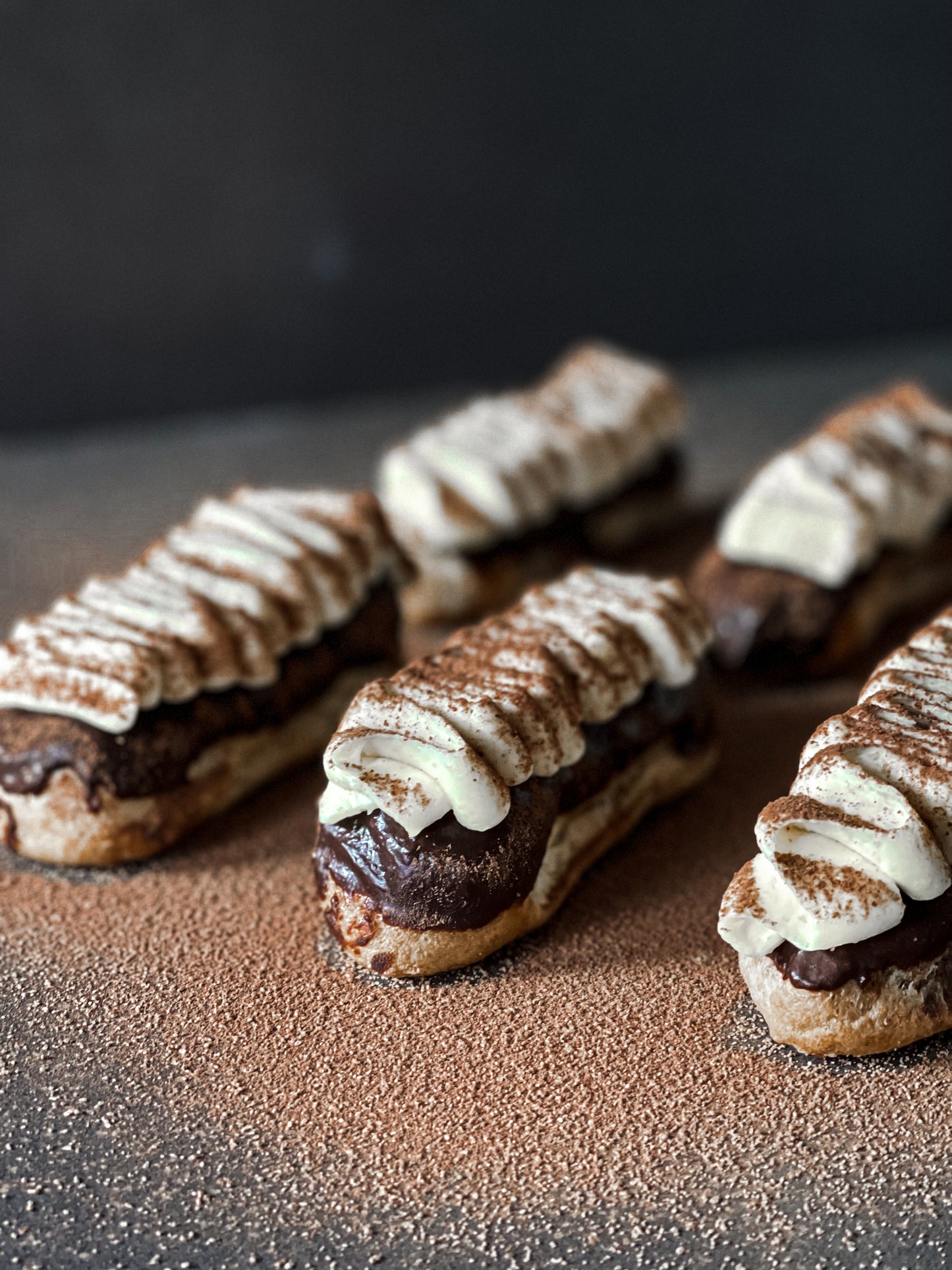 Eclair de Triple Chocolate